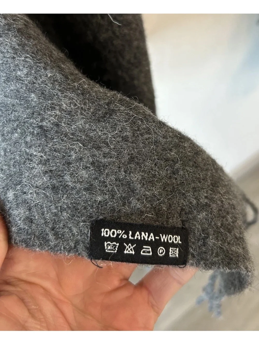 Vintage Gray Wool Ruana Shawl Cape Fox Fur Trim Collar Fringe Wrap OS Luxury